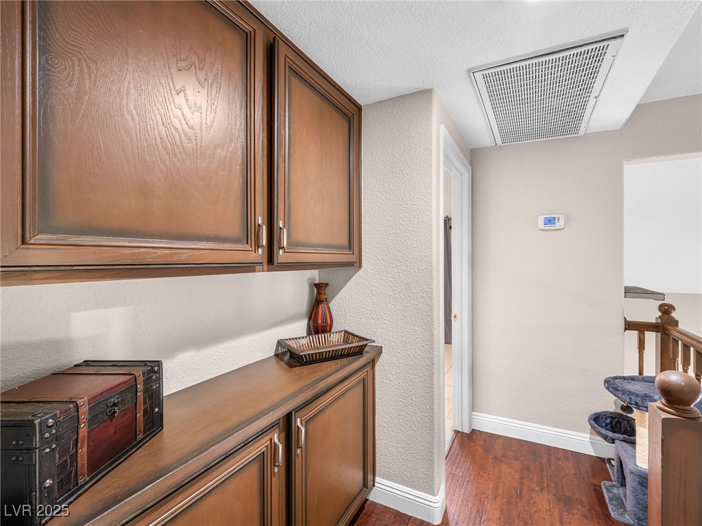 353 Seine Way N Property Photo 18