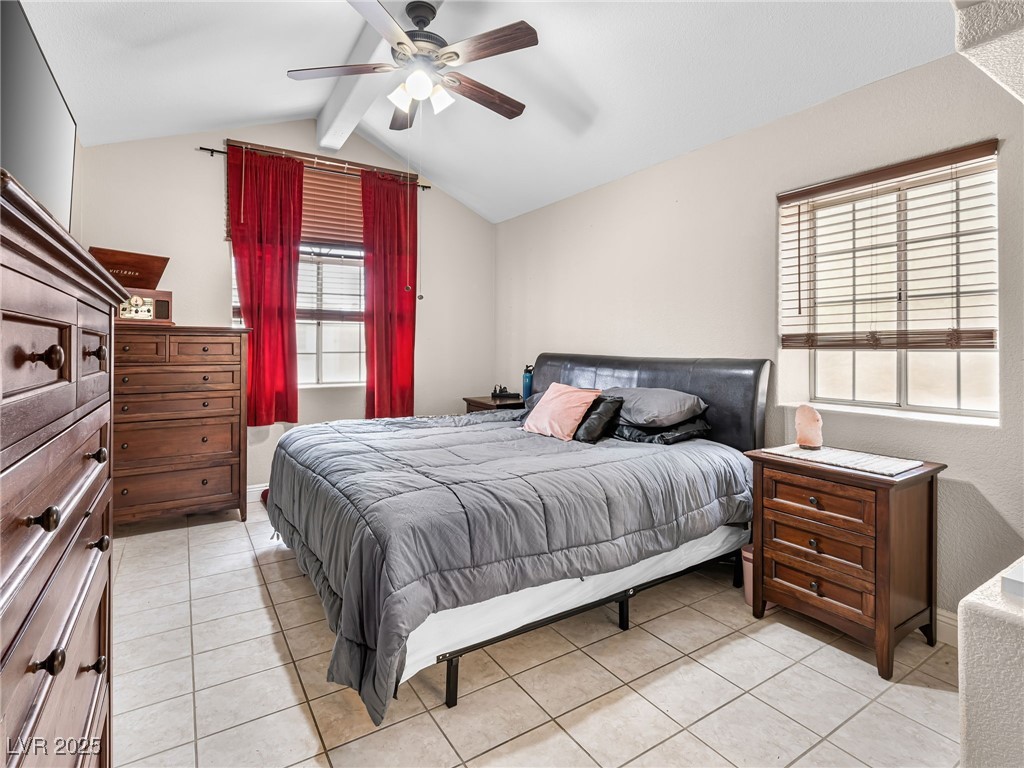 353 Seine Way N Property Photo 23