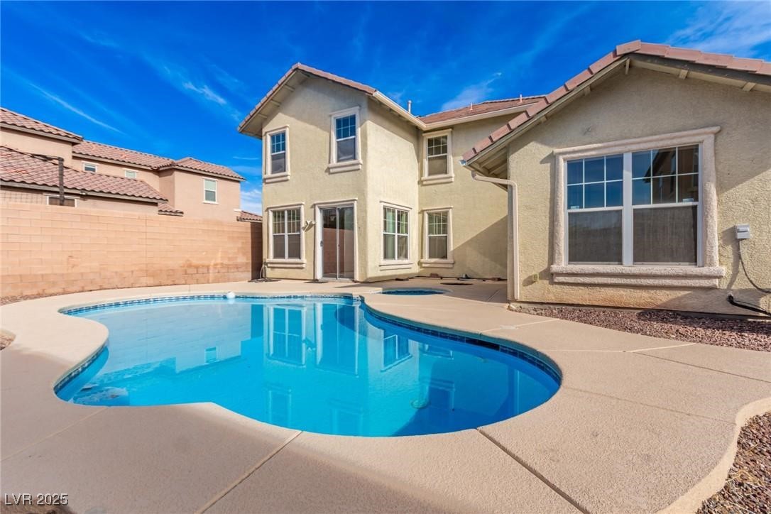 5861 Lakeland Village Drive Property Photo