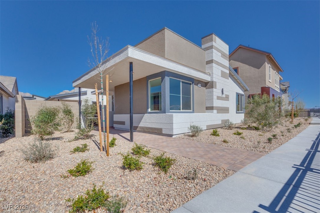 990 Golden Sands Drive Property Photo