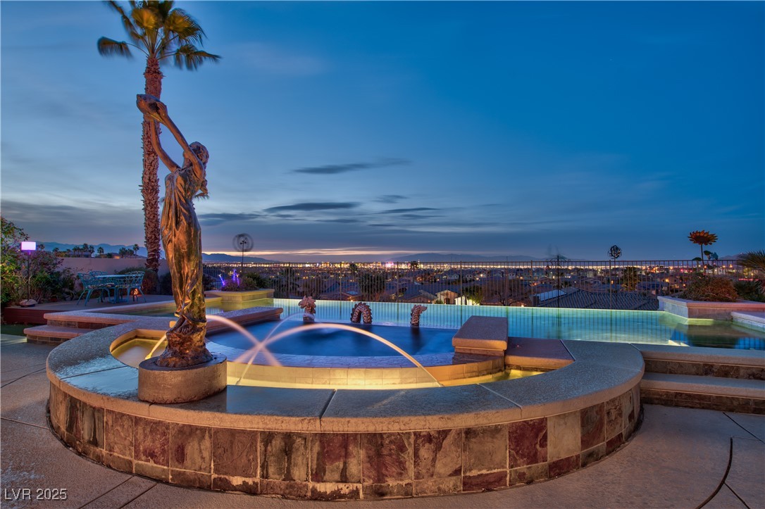 2820 Soaring Peak Avenue Property Photo