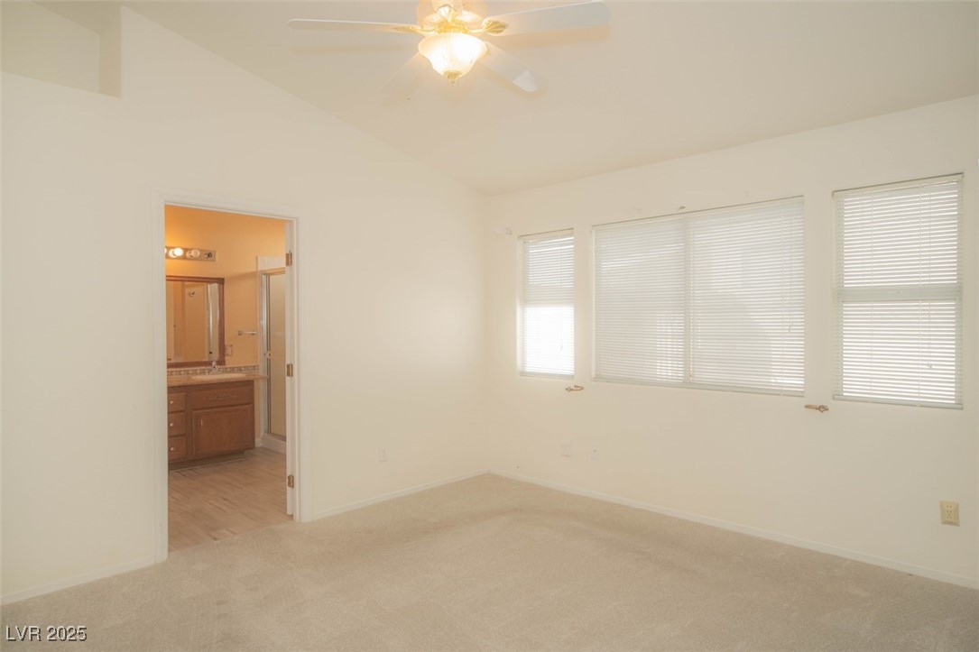 9323 West Rochelle Avenue Property Photo 32