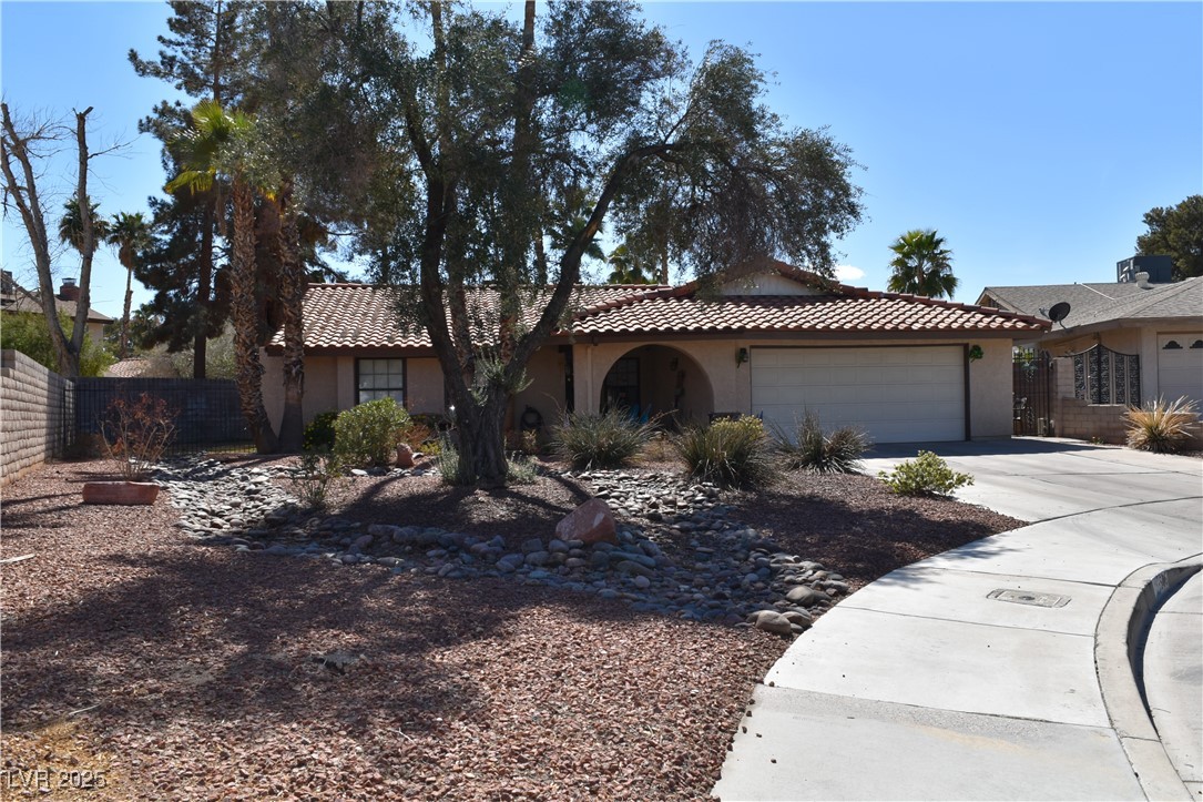 595 Chelsea Drive Property Photo