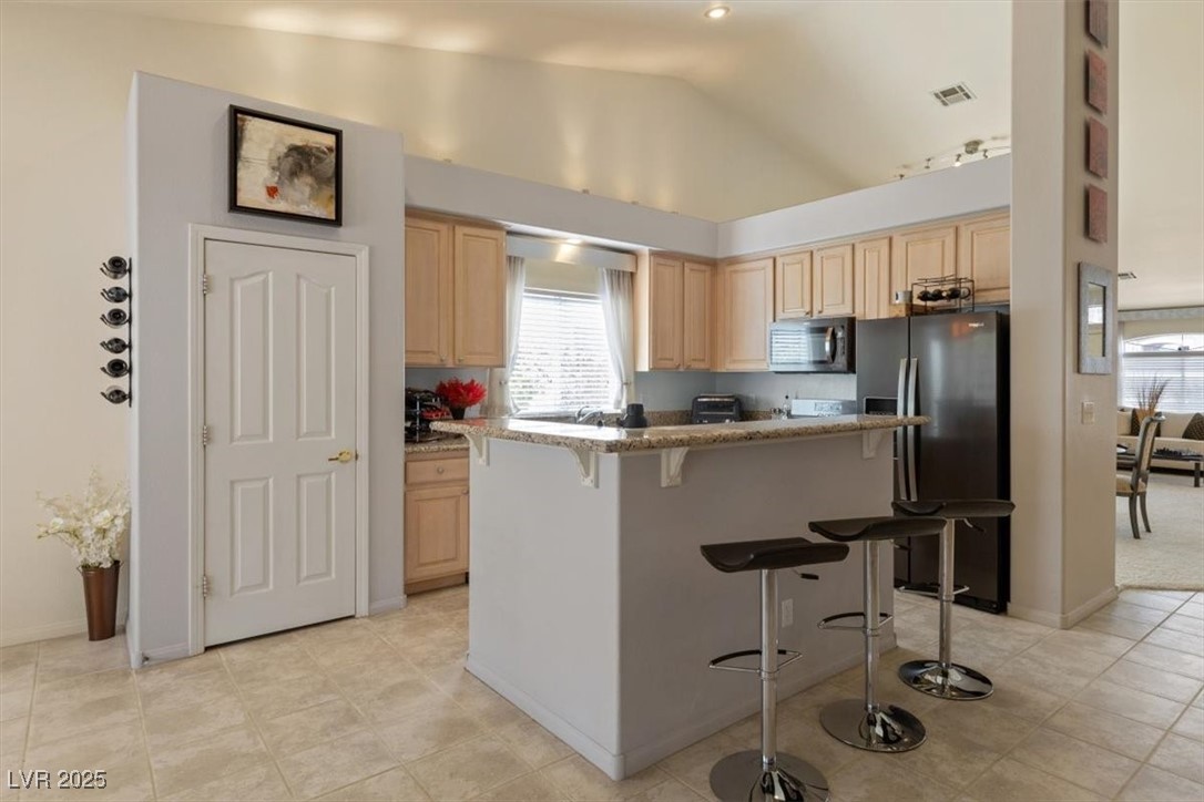 2766 Chokecherry Avenue Property Photo 11