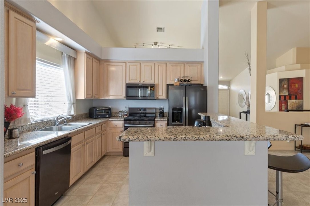 2766 Chokecherry Avenue Property Photo 13
