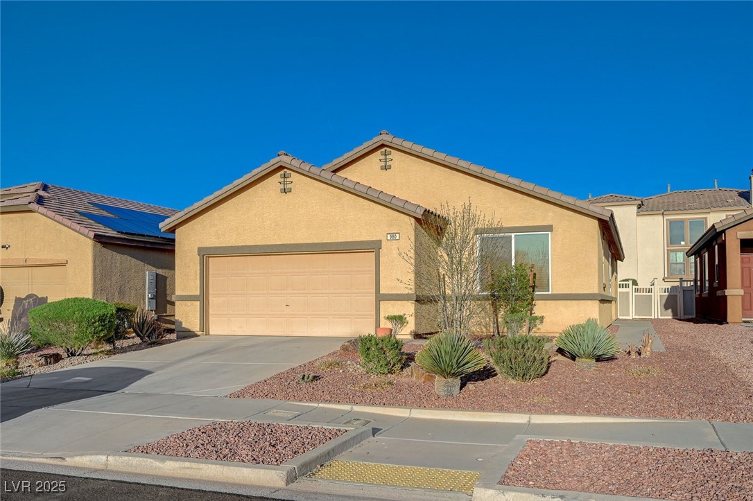 980 Aspen Cliff Drive Property Photo 2
