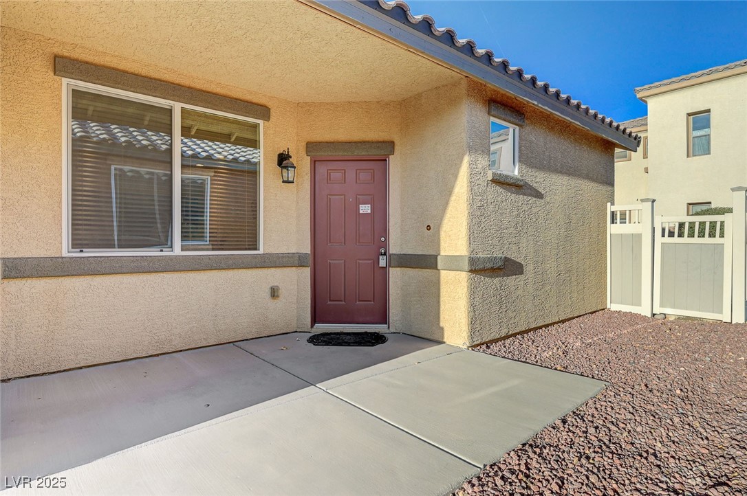 980 Aspen Cliff Drive Property Photo 4