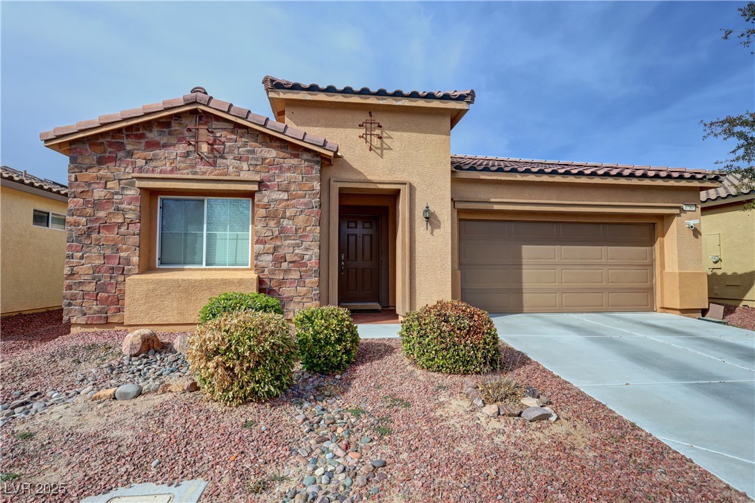 4780 Lorenzo Way Property Photo 1
