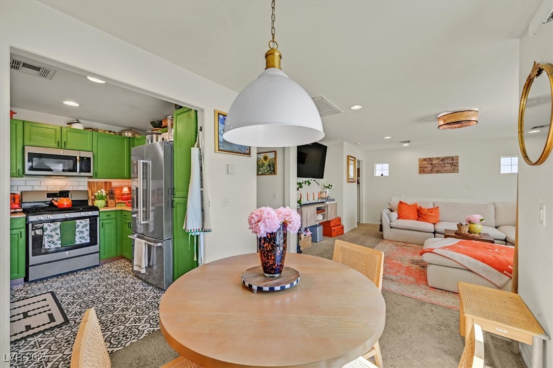 8868 Intertwine Property Photo