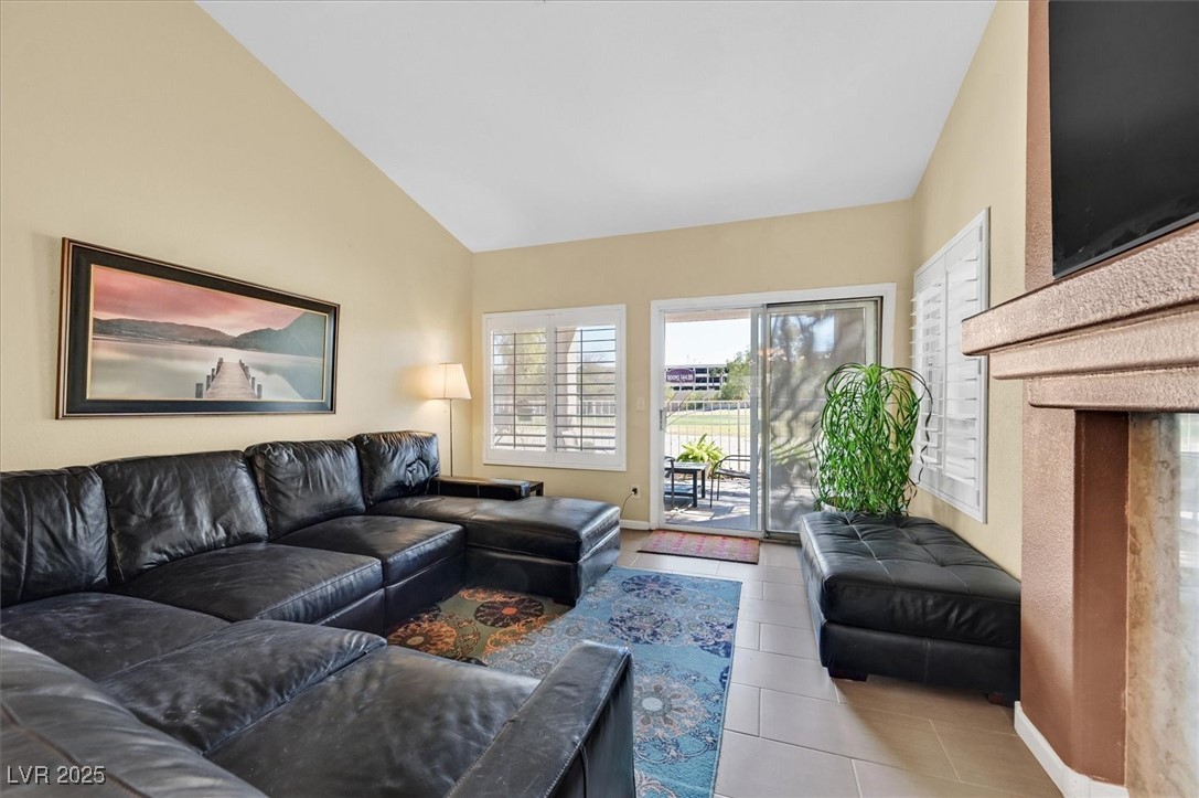 4932 Forest Oaks Drive Property Photo 7