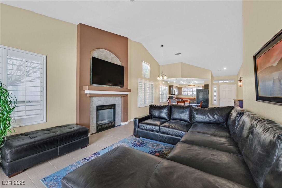 4932 Forest Oaks Drive Property Photo 8