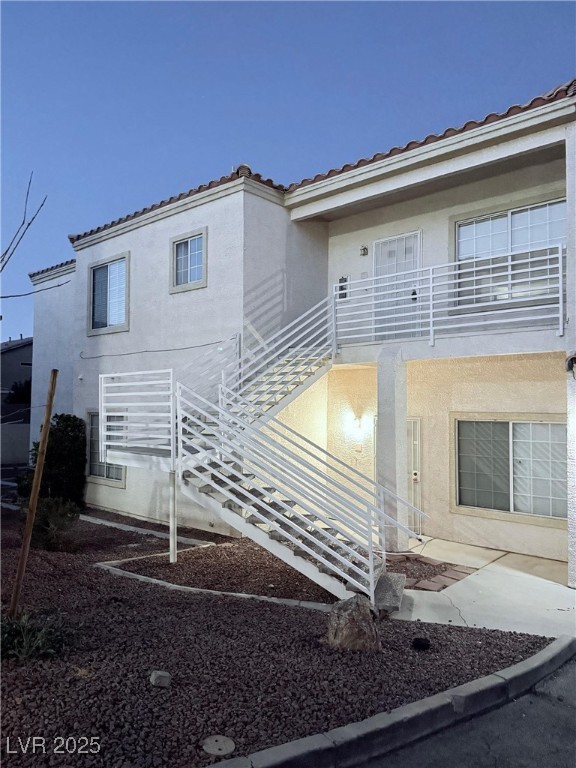1900 North Torrey Pines Drive 211 Property Photo
