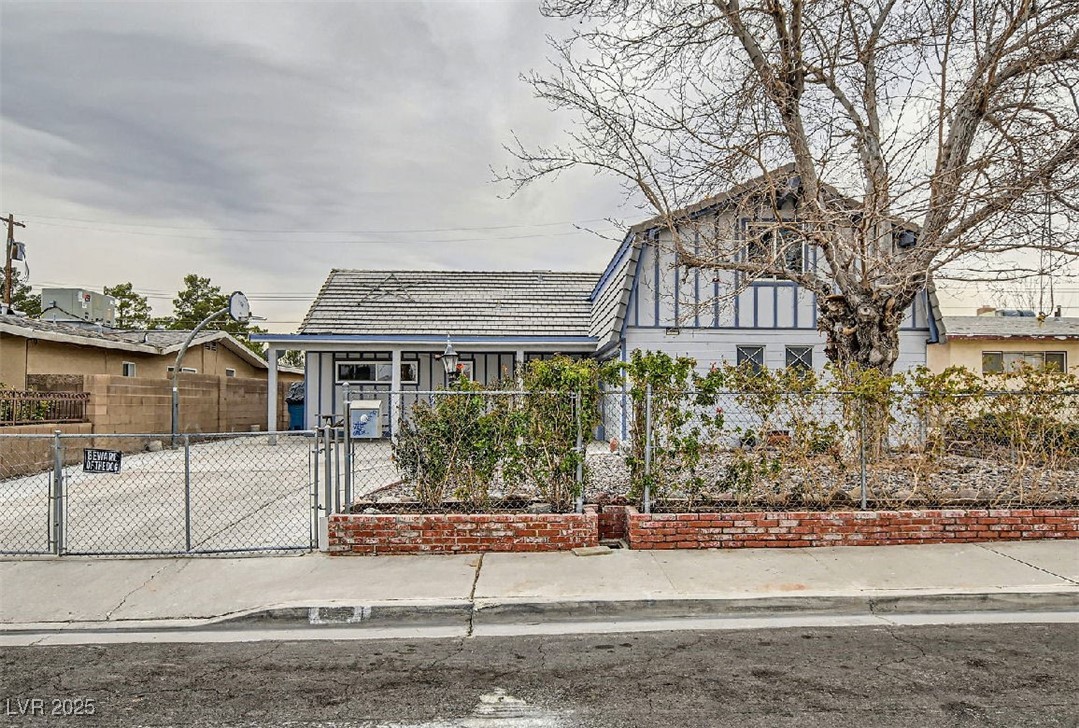 5129 Del Monte Avenue Property Photo