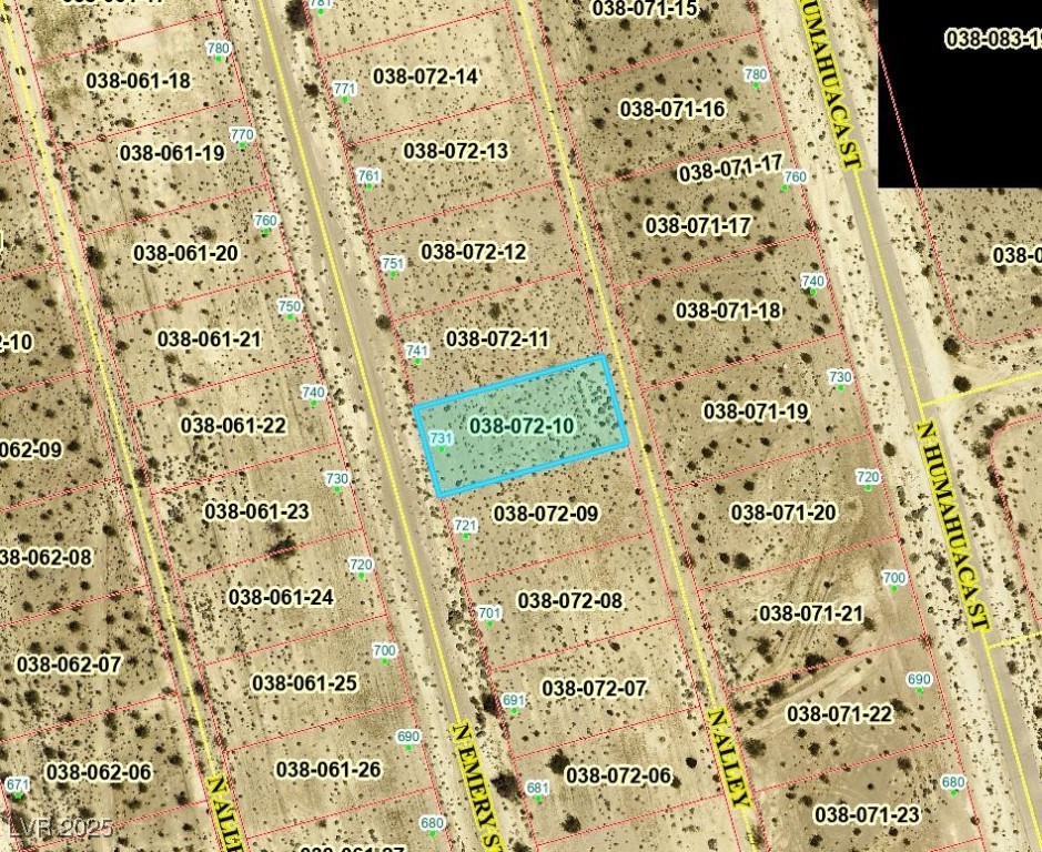 731 North Emery Street Property Photo 6