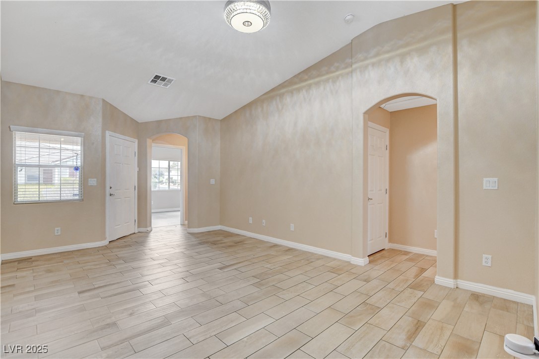 5245 Sand Dollar Avenue Property Photo 6