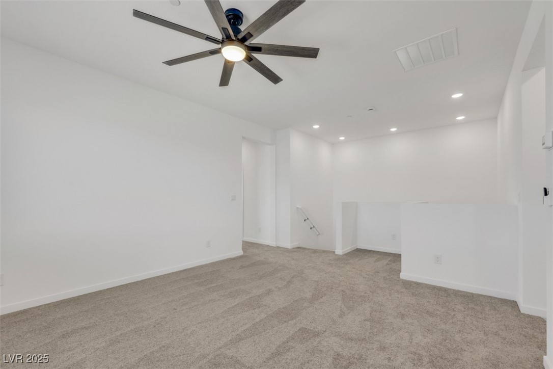 310 Walsh Peak Avenue Property Photo 12