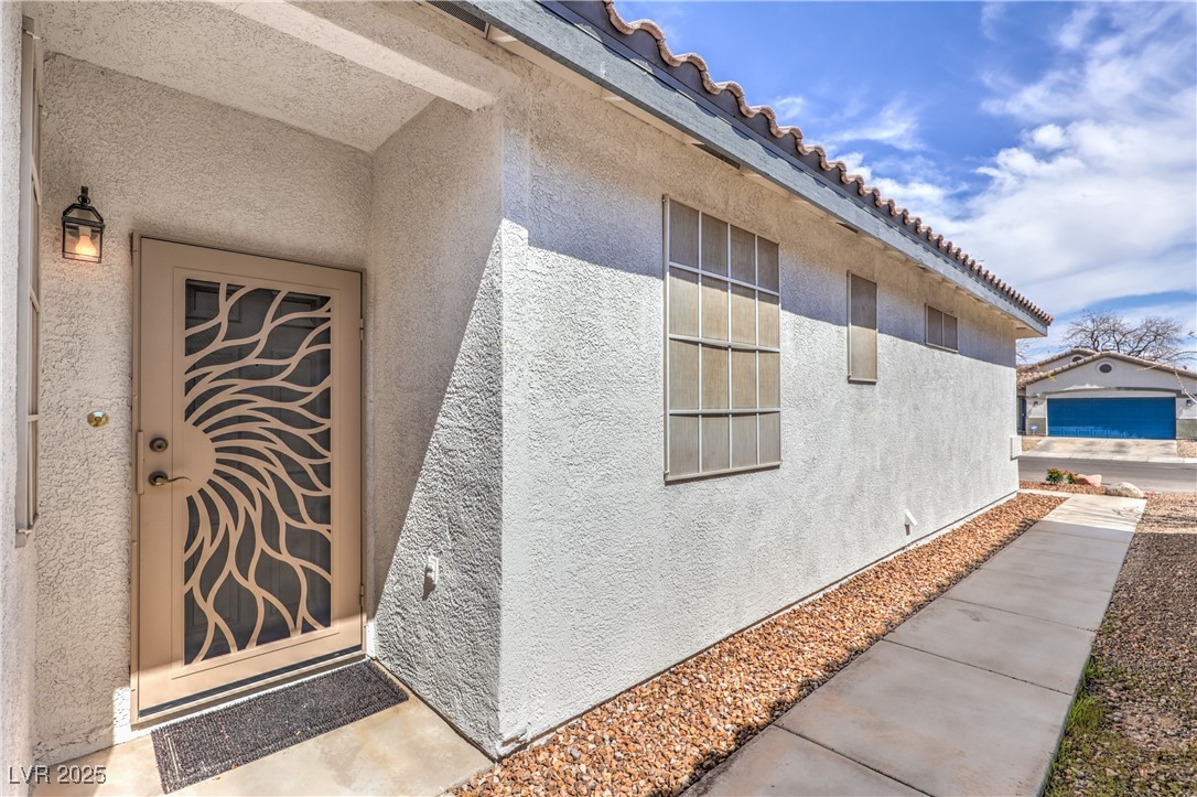 9193 Black Slate Street Property Photo 4
