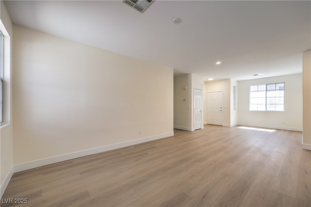 9193 Black Slate Street Property Photo 10