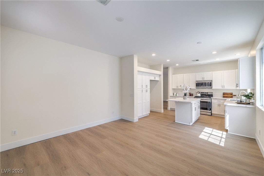 9193 Black Slate Street Property Photo 17