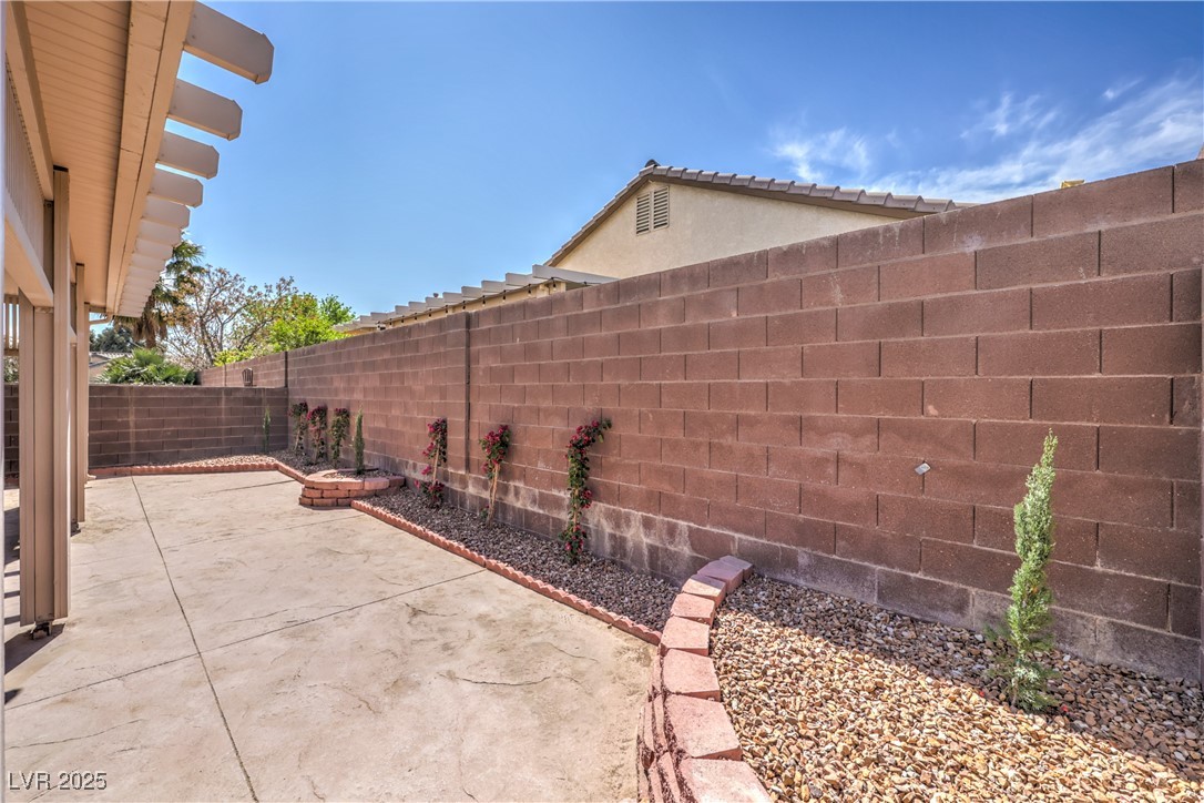 9193 Black Slate Street Property Photo 37