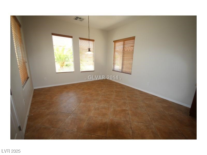 2324 Orangeburg Place Property Photo 4