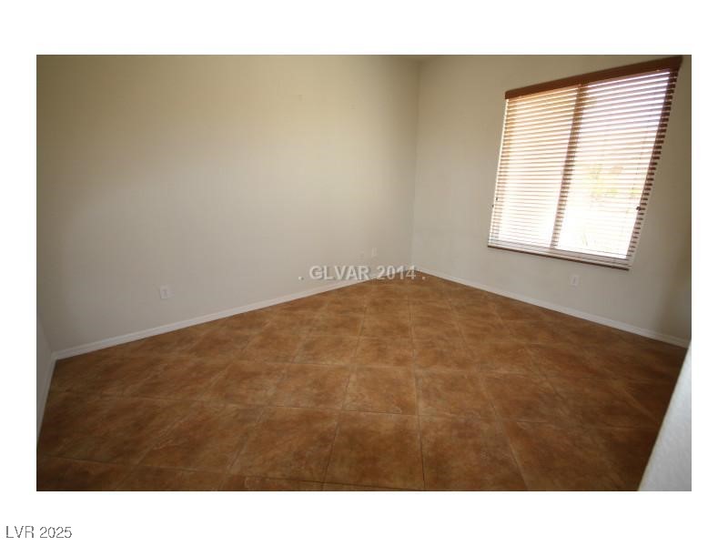 2324 Orangeburg Place Property Photo 11