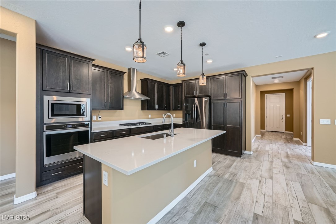 243 Sun Glaze Avenue Property Photo 12