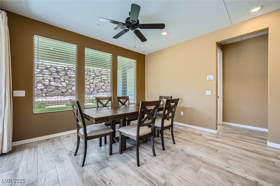 243 Sun Glaze Avenue Property Photo 13