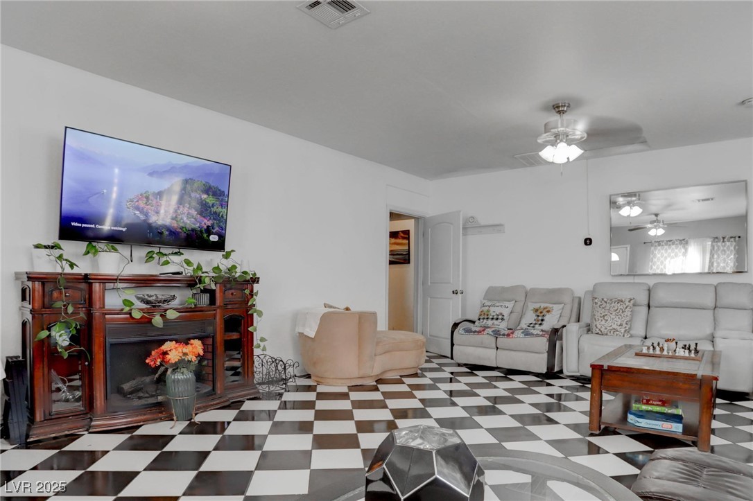 944 De Met Drive Property Photo 11