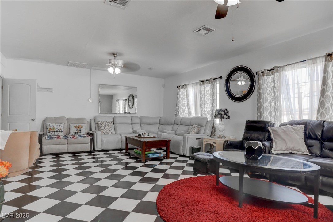 944 De Met Drive Property Photo 12