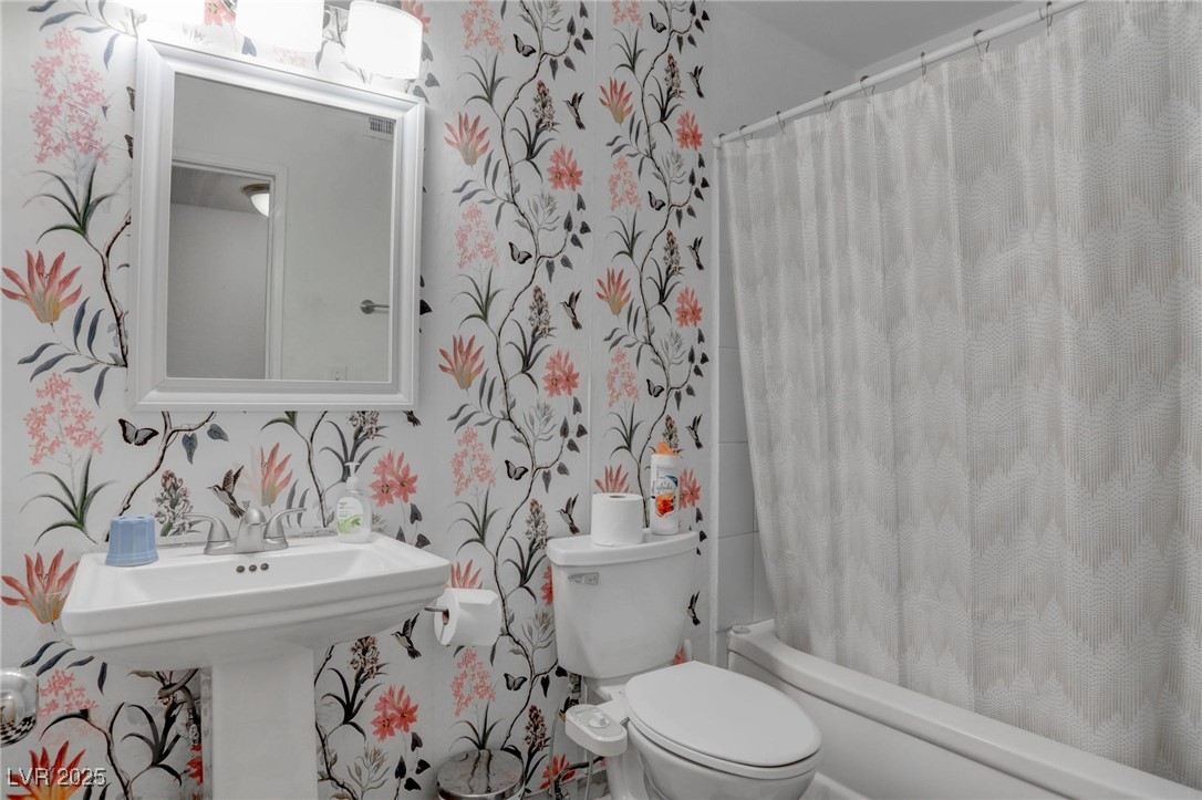 944 De Met Drive Property Photo 21
