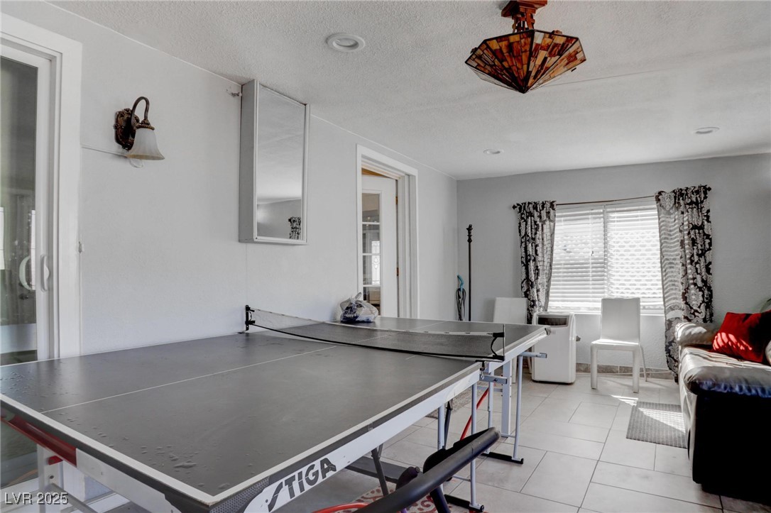 944 De Met Drive Property Photo 35