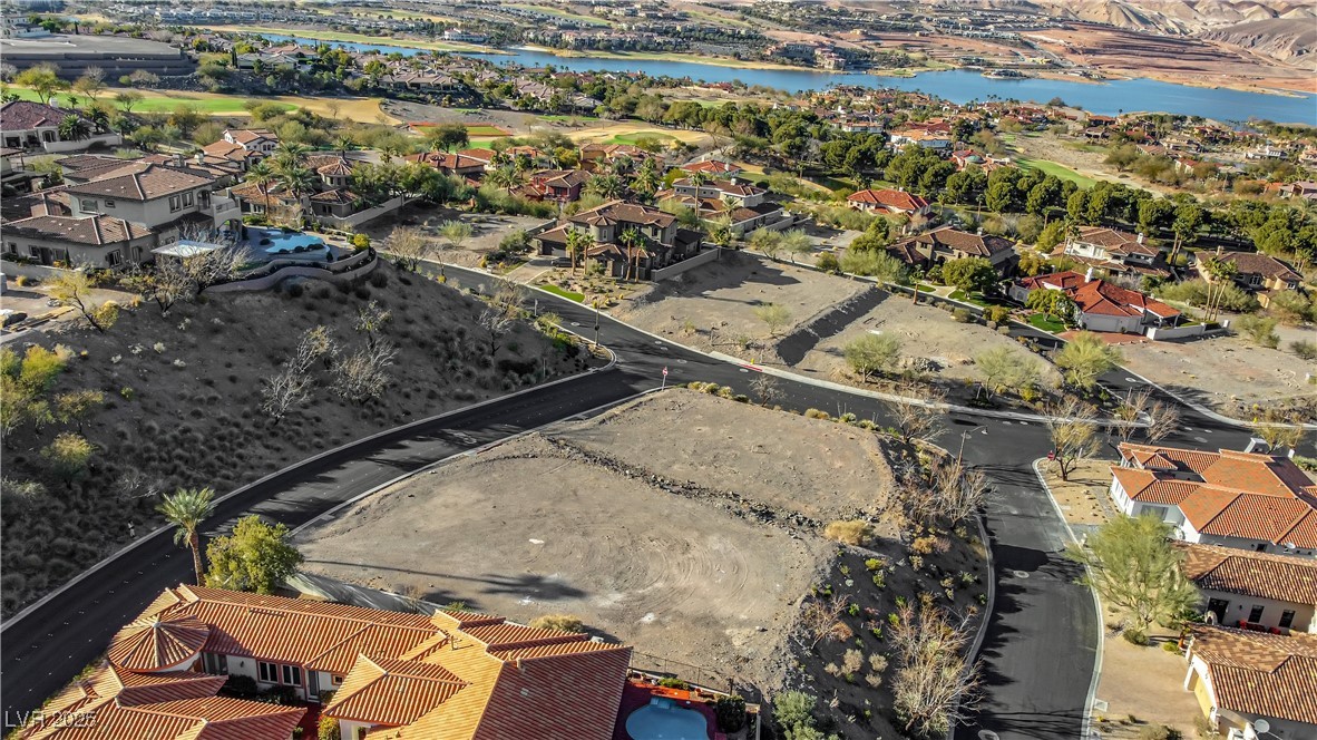 26 Pyrenees Court Property Photo 2
