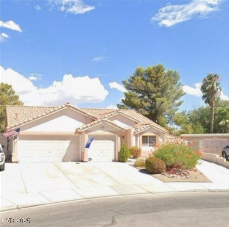 4600 Windy Hollow Street Property Photo