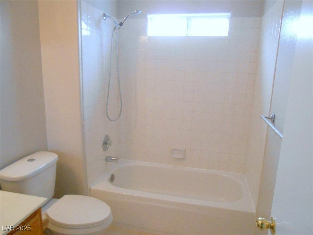 3450 Erva Street 242 Property Photo 8