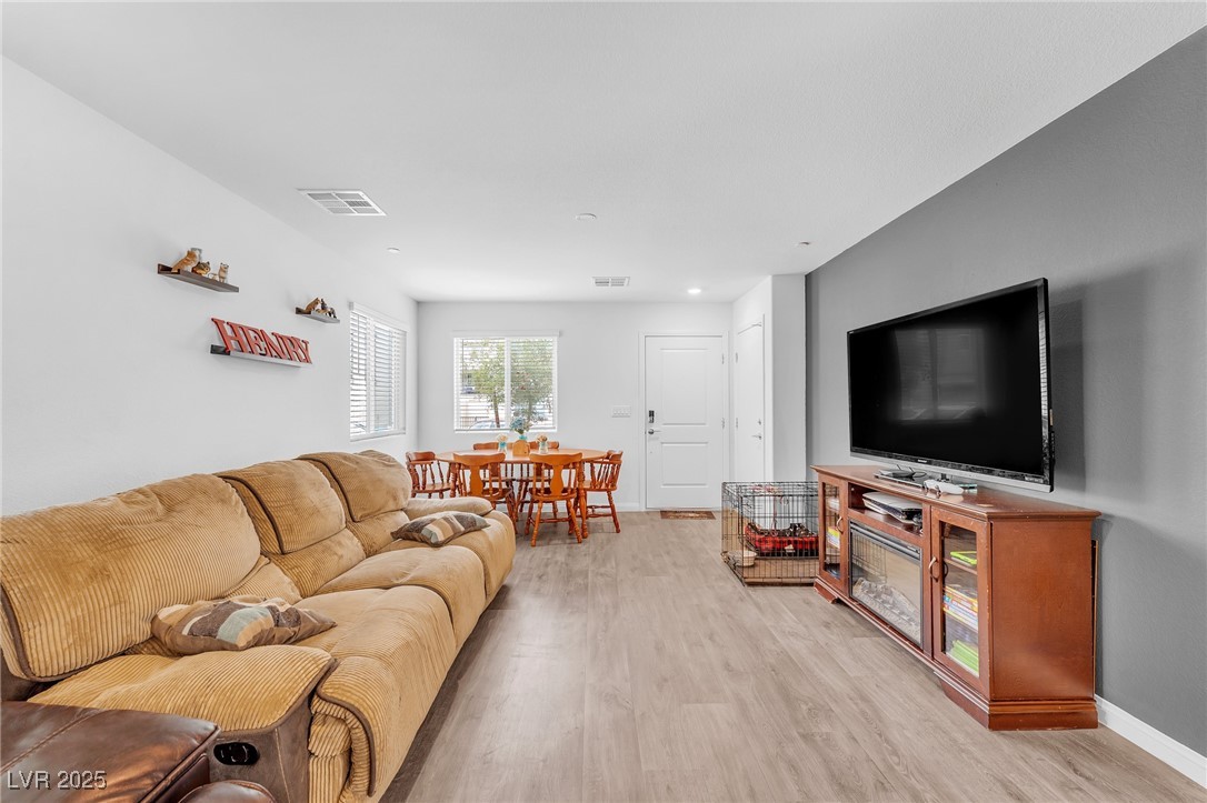 6952 Crimson Shadow Street Property Photo 8