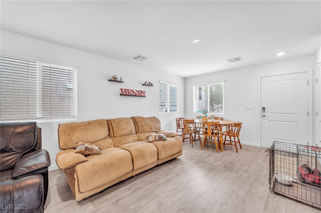 6952 Crimson Shadow Street Property Photo 10
