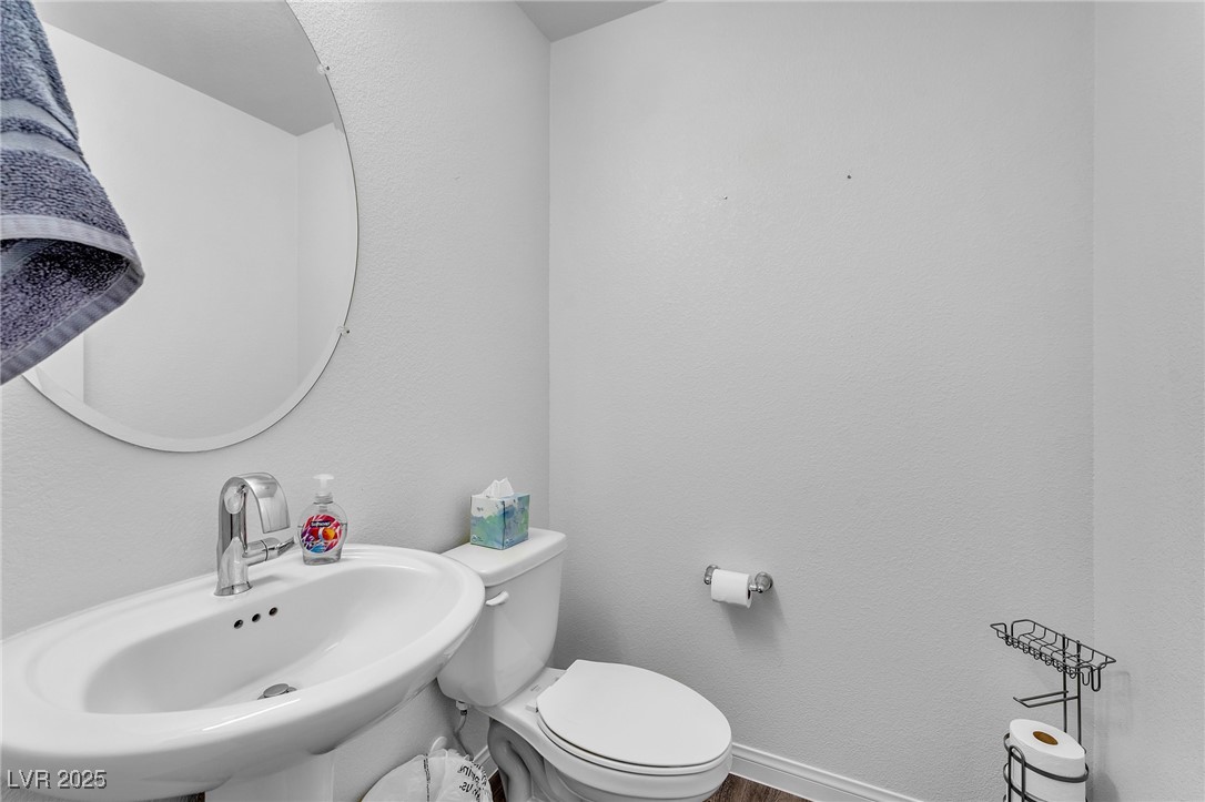 6952 Crimson Shadow Street Property Photo 11
