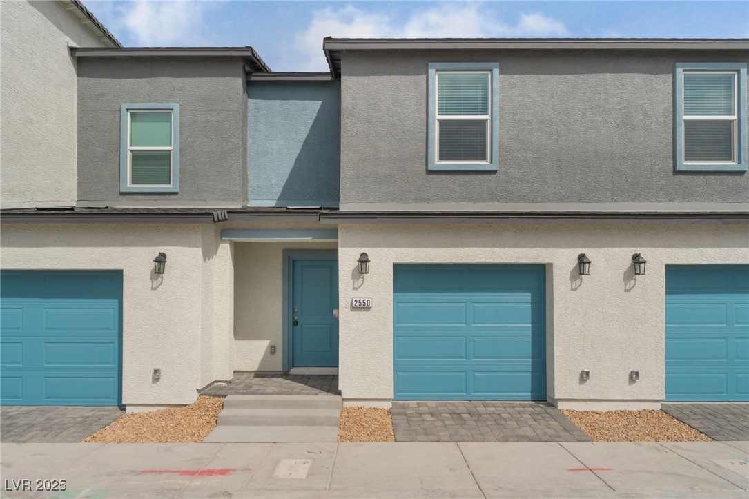 2550 Petunia Garden Avenue Property Photo 1