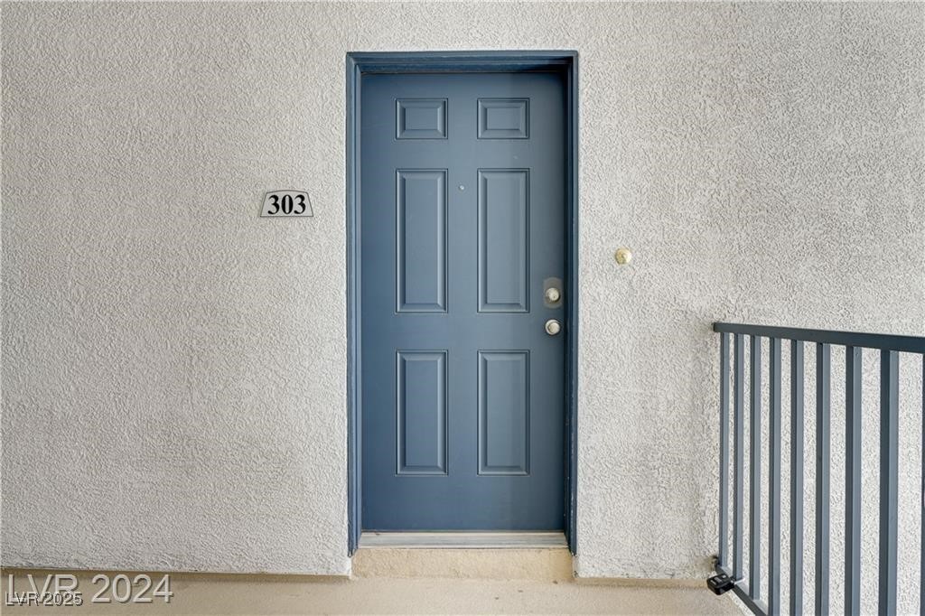 4437 Dover Straight Street 303 Property Photo 1