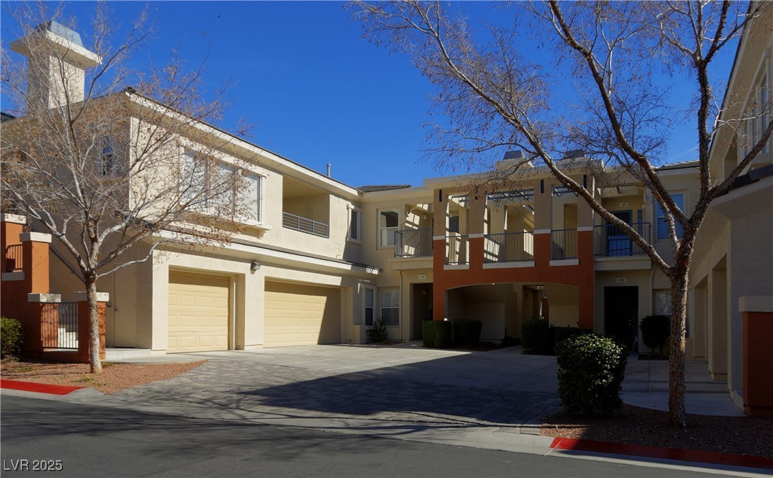 2667886 Property Photo
