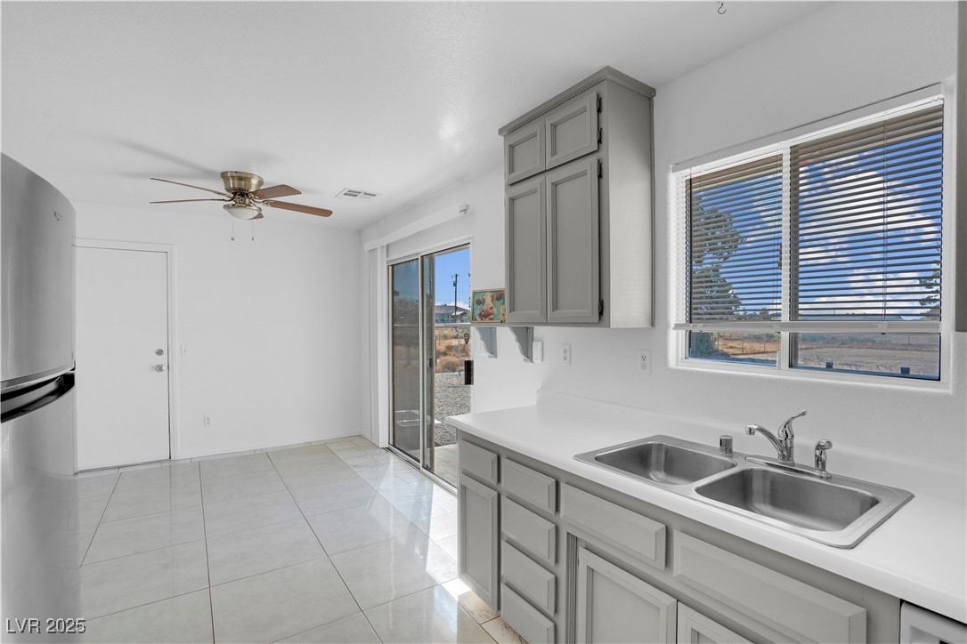 2831 Goldrush Street Property Photo 13