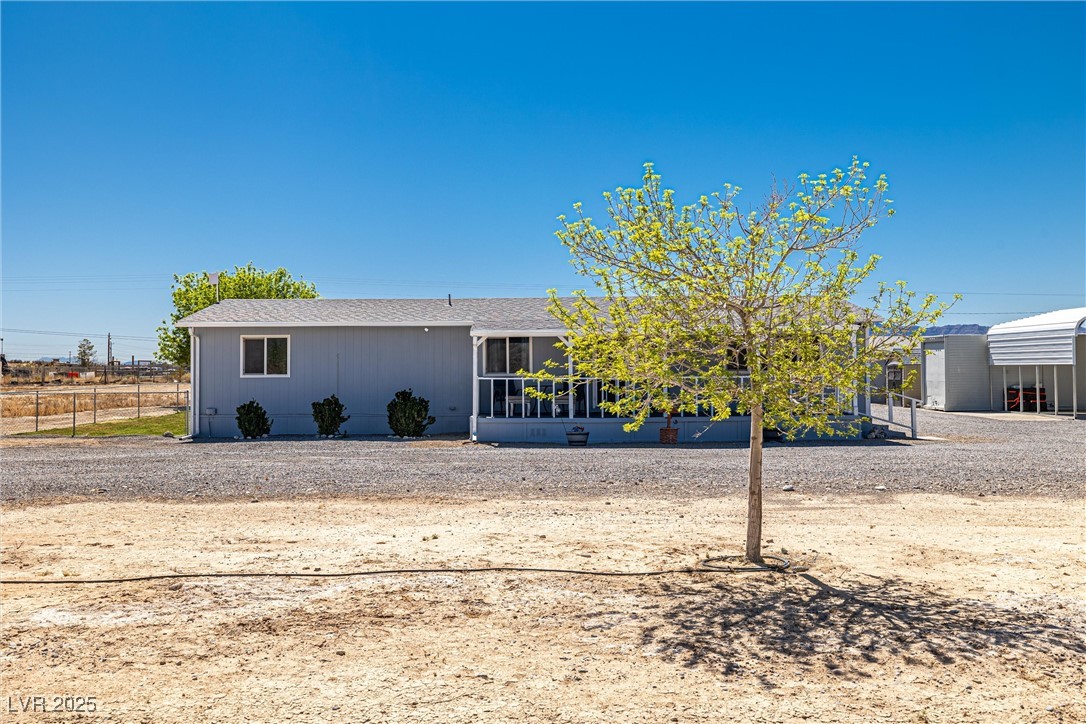 101 West Pechstein Road Property Photo 1