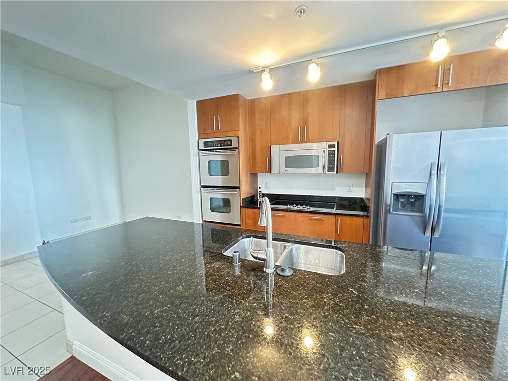 200 West Sahara Avenue 3909 Property Photo 9