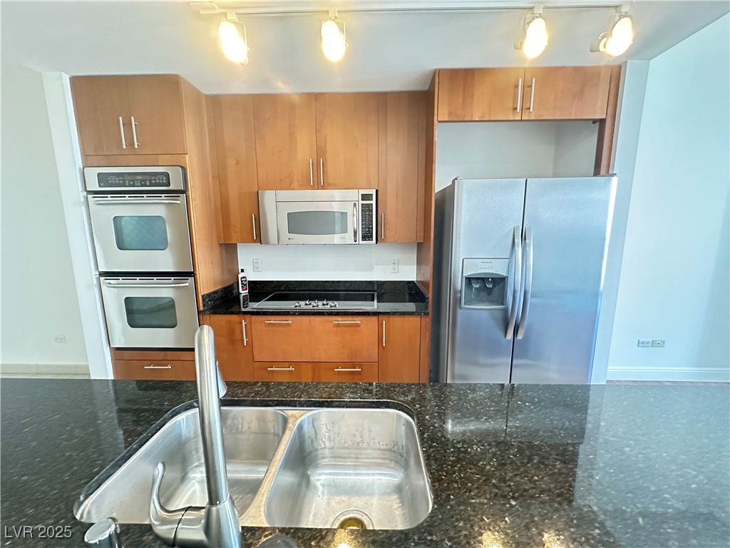 200 West Sahara Avenue 3909 Property Photo 10