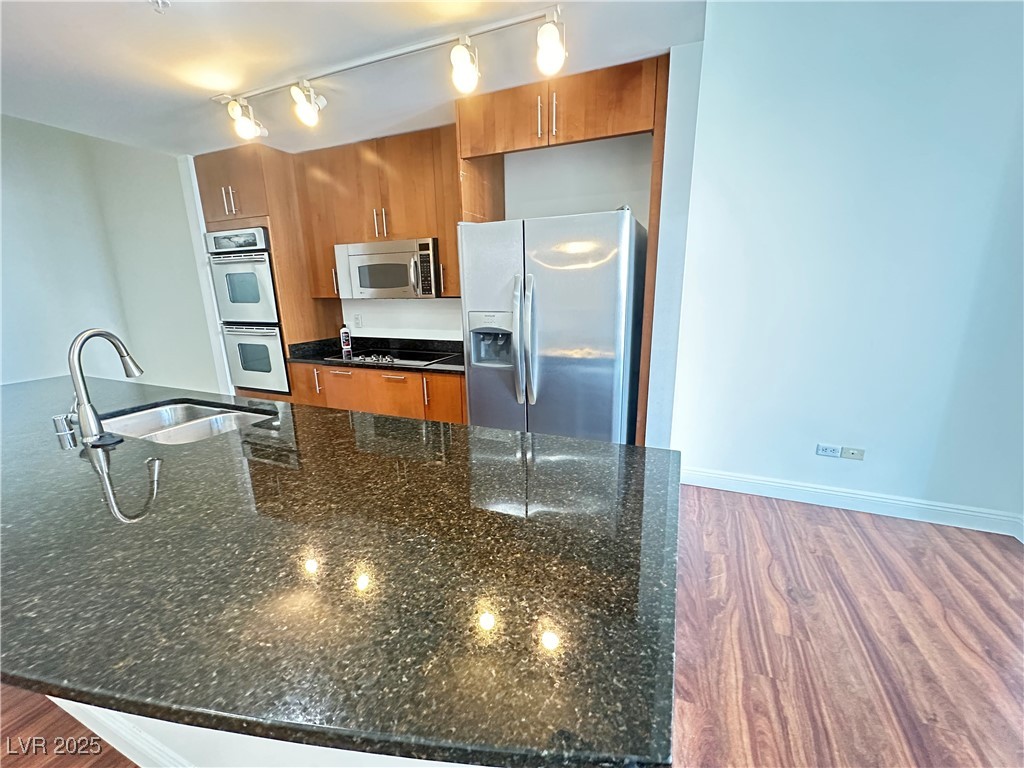 200 West Sahara Avenue 3909 Property Photo 11