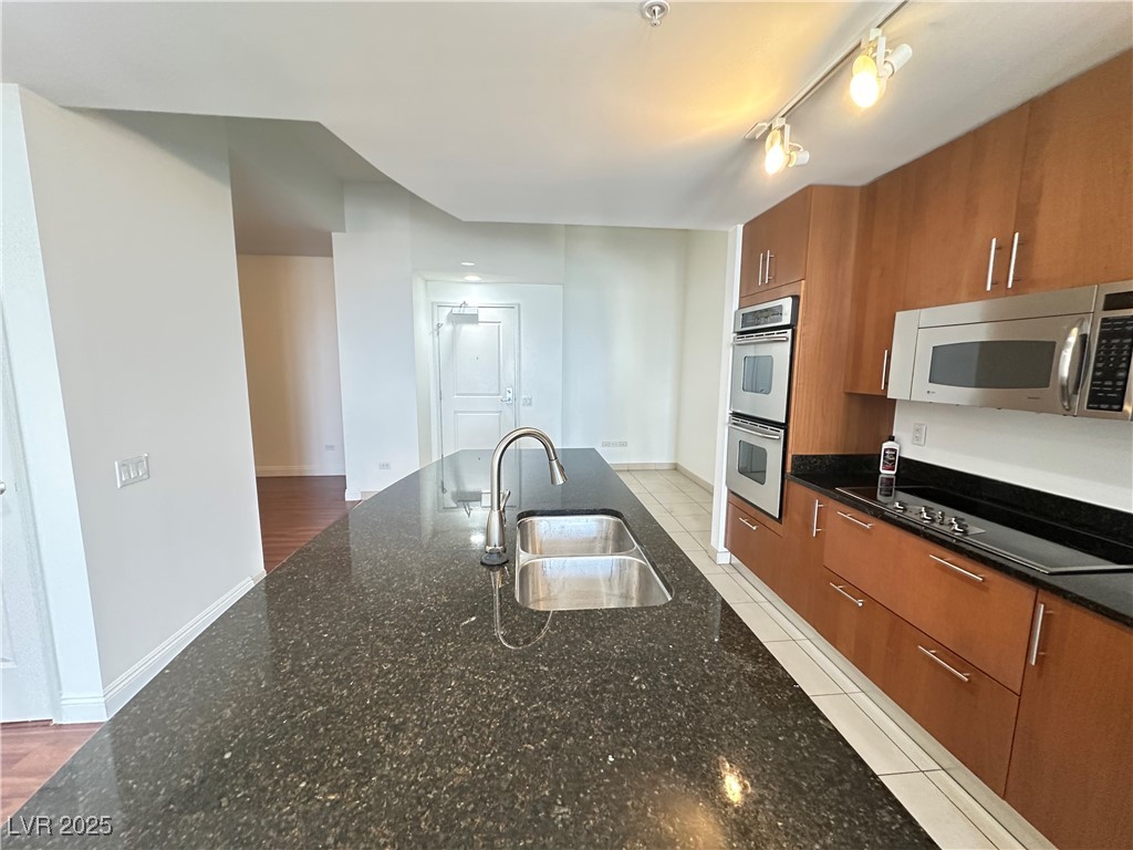 200 West Sahara Avenue 3909 Property Photo 13
