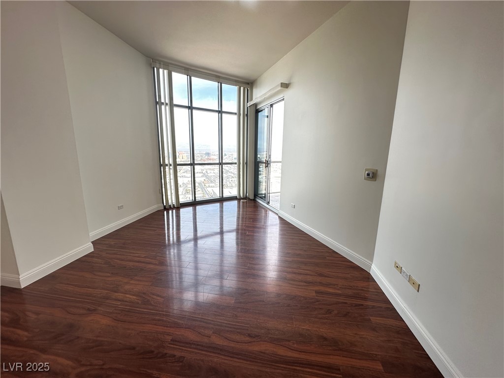 200 West Sahara Avenue 3909 Property Photo 16