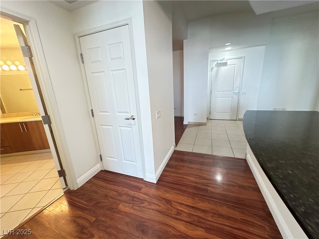 200 West Sahara Avenue 3909 Property Photo 19