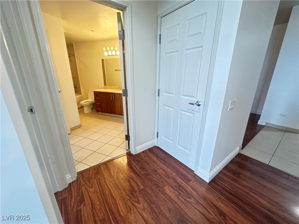 200 West Sahara Avenue 3909 Property Photo 21
